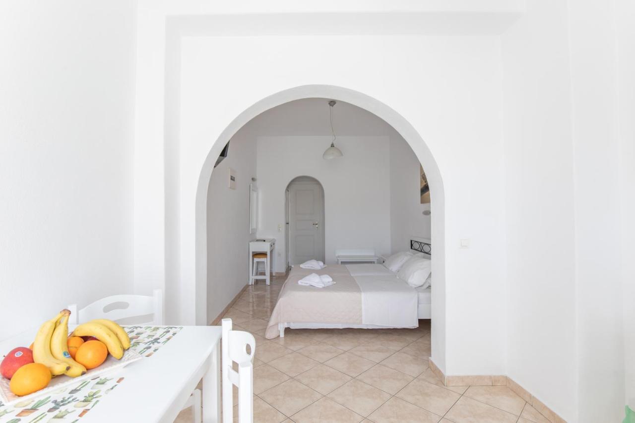 Eleftheria Hotel & Apartments Ornos  Dış mekan fotoğraf